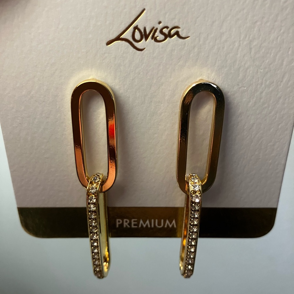 Lovisa from the premium collection Gold and Crystal Earrings. Paper clip design